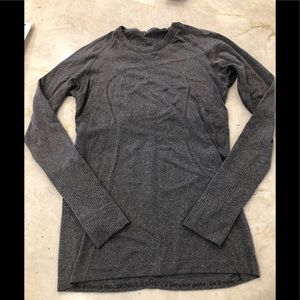 Lululemon long sleeve shirt